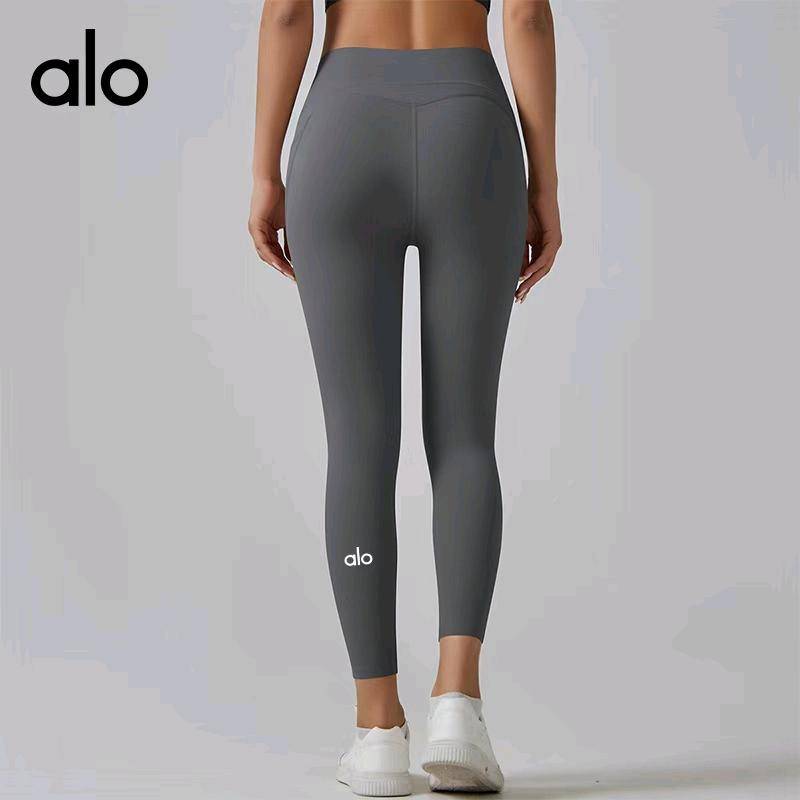 ALO YOGA 💰78💎支持一件代发
aloyoga 跑步裸感健身裤普拉提臀瑜伽裤透气紧身速干运动裤女
【品牌】ALO 
【款号】6647
【面料】锦纶/氨纶
【颜色】白灰色，海军蓝，海月岩，黑色，火龙果，可可色，深灰色，深蓝色，石墨灰，钛灰色
【尺码】S，M，L，XL
 专柜同款品质，厂家直销，货源充足，售后保障