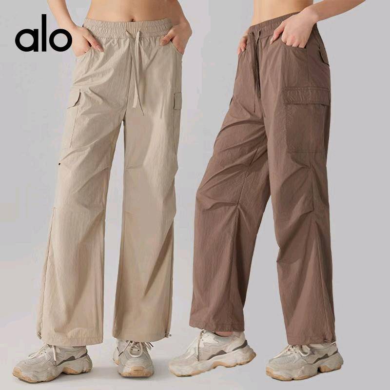 ALO YOGA 💰93💎支持一件代发 
aloyoga 防水工装裤女春夏款户外登山运动冲锋裤阔腿防风裤女
【品牌】ALO 
【款号】YK268
【面料】100%锦纶硝光锦纶皱
【颜色】板栗色，黑色，卡其
【尺码】S，M，L，XL
 专柜同款品质，厂家直销，货源充足，售后保障