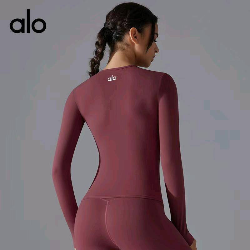 ALO YOGA 💰68💎支持一件代发 
aloyoga 纯色长袖瑜伽服T恤高弹透气健身服普拉提跑步运动上衣
【品牌】ALO 
【款号】6662
【面料】锦纶/尼龙75% 氨纶25%
【颜色】白灰色，黑色，可可色，木绿色，浅粉色，深灰色，深蓝色，枣红色
【尺码】S，M，L，XL
 专柜同款品质，厂家直销，货源充足，售后保障