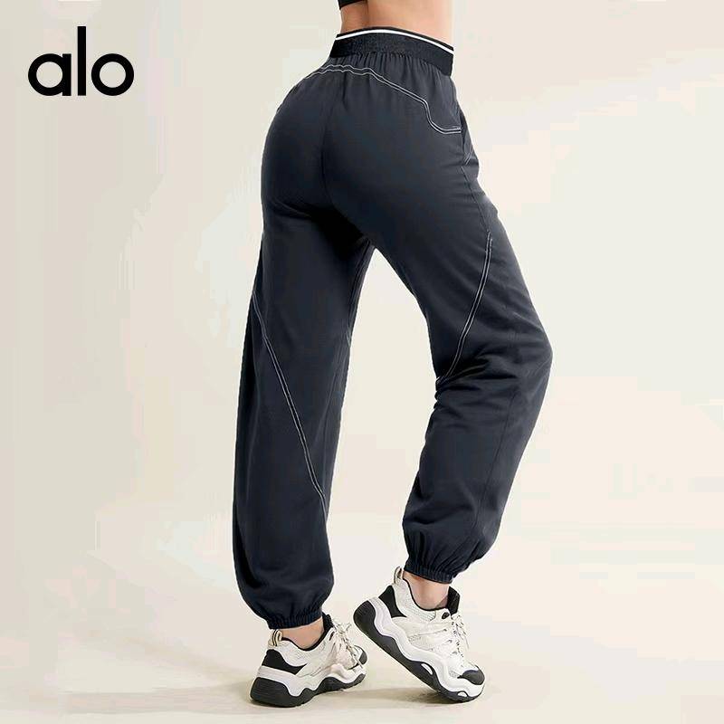 ALO YOGA💰73💎支持一件代发
aloyoga长裤速干长裤女宽松跑步健身弹性透气训练运动裤
【品牌】ALO 
【款号】JYWK025
【面料】氨纶/聚酯纤维
【颜色】黑色，酱紫色，枪灰色
【尺码】S，M，L，XL，XXL
 专柜同款品质，厂家直销，货源充足，售后保障