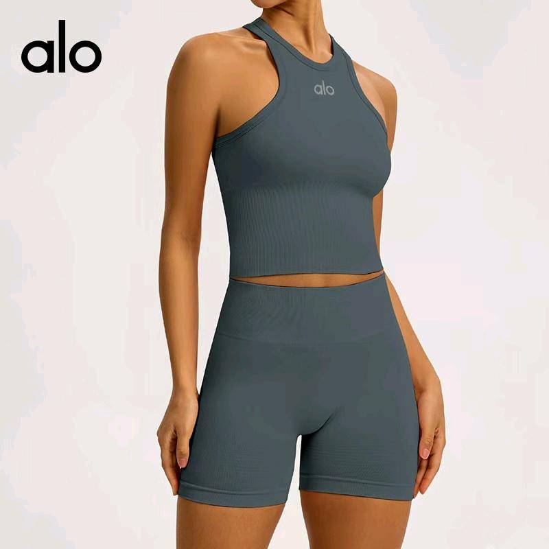 ALO YOGA💰73💎支持一件代发
aloyoga短裤高腰紧身瑜伽裤提臀收腰健身裤速干运动短裤
【品牌】ALO 
【款号】DK8022
【面料】氨纶/锦纶
【颜色】黑色，卡其色，蓝色，深灰色，琉璃紫，蜜桃粉，樱桃红
【尺码】S，M，L，XL
 专柜同款品质，厂家直销，货源充足，售后保障