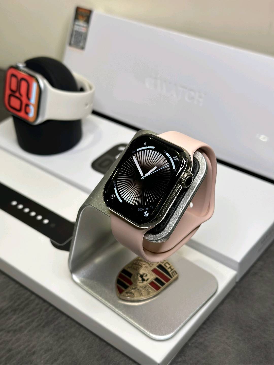 女款出货‼️280 苹果AppleWatch 10代手表 42mm 京东版 全新钛合金边框 扬声器开孔跟按键圈全部1:1正确 原壳料开模 外观尺寸跟原装一样 上手看不出假！ 通用正品保护壳 孔位全部对应 市面通货目前做不到 原装Oled液晶屏 黑边跟分辨率跟正品一样 目前最屌 4