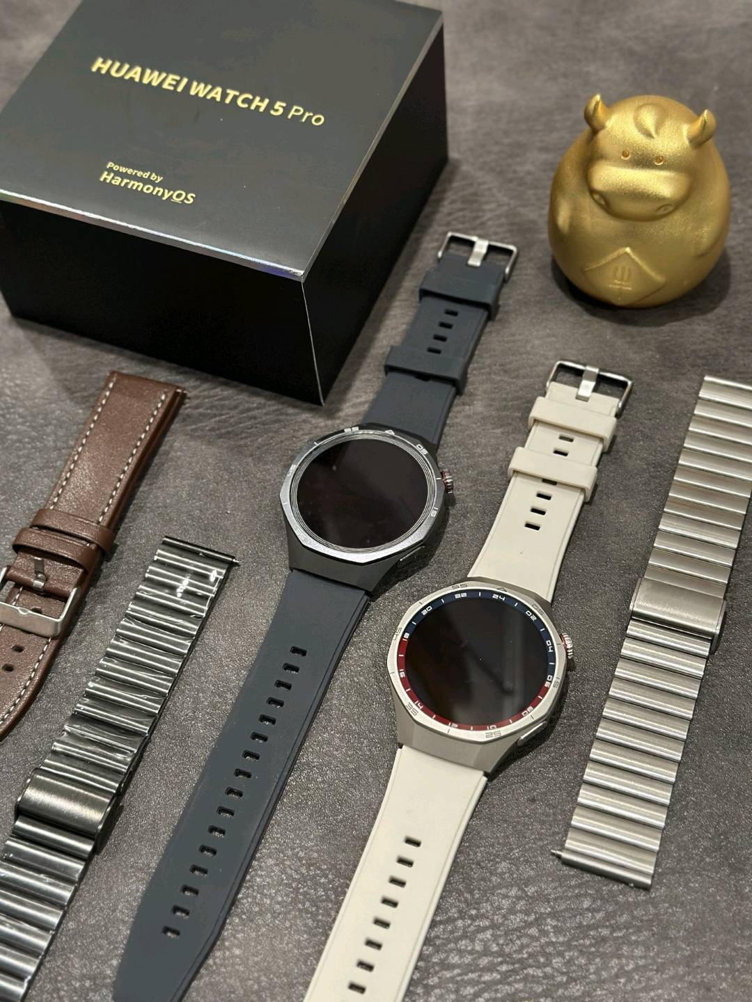 官网在售2个配色 华为HUAWEI GT5Pro蓝牙手表 黑色 银色现货 赠送图中3条表带‼️