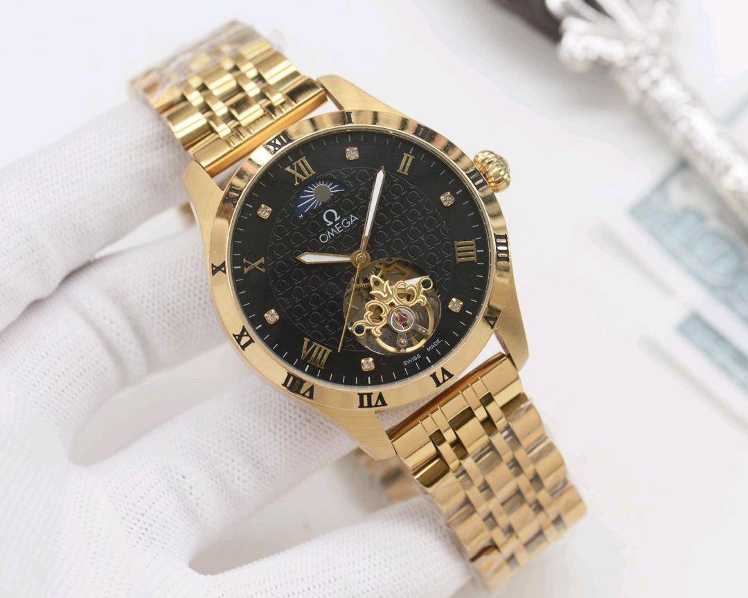 尊享价：410 品牌：欧米茄-OMEGA🏅🏅 类型：男士腕表🎉🎉 壳套：顶级版316精钢L 表带：316精钢表带 机芯：全自动机械机芯⚙️ 镜面：矿物质防刮镜面玻璃 尺寸：直径42mm厚11mm  🍷精致传承真实效果，品质保证！ ‼️优雅格调瞬间提摄男士魅力，更是品位与