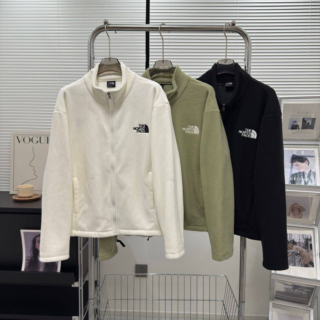 💰230 两件套（超级版本1990冲锋衣三合一内附两排拉链加内衬摇粒绒双面绒醉保暖可单穿可cp结合起来外套情侣男女同款男士经典连帽冬季潮流时尚外套男神女神小红书ins力荐） TheNorthFace北面1990Mountain Jacket 户外防水滑雪服两件套纯正版本！今年的滑