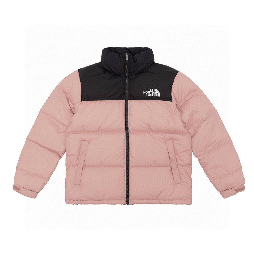 公司级💰190   纯原💰240   顶级💰320  代购级💰400 正品级💰480 详细配色咨询客服！ 𝗧𝗵𝗲 𝗡𝗼𝗿𝘁𝗵 𝗙𝗮𝗰𝗲｜北面1996 Nuptse 经典款/北面羽绒服  产品配色：黑色，小麦，奶白色，脏粉色，墨绿色，暴力橙，橄榄绿，藏青色，金属灰，双拼绿，天青色，