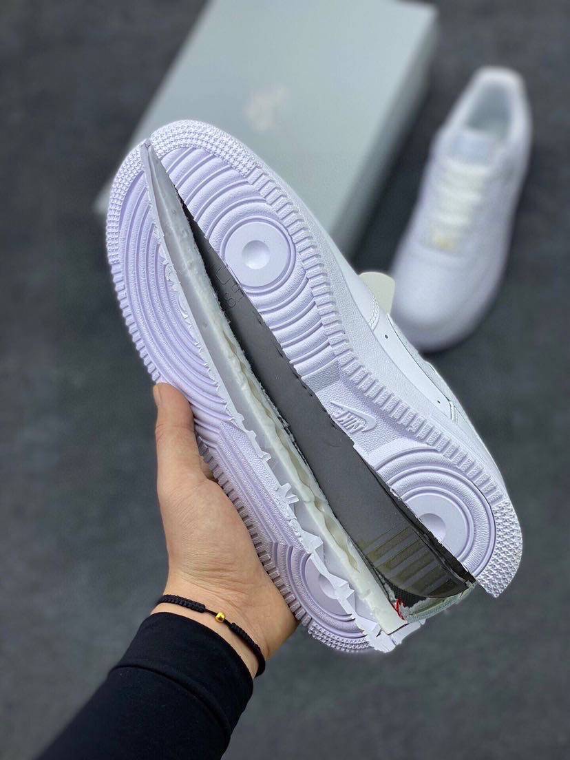 真标💰70 90 公司级💰130 纯原💰180 顶级💰220 🎉（最新原鞋开模）💯 质保30天💯 1️⃣原鞋开模，超正版型 2️⃣全鞋面头层皮材质，无任何二层拼接 3️⃣最新数码冲孔、针车线条均匀完美 4️⃣鞋垫正版刷胶、钢印、A级胶水 5️⃣保证全掌气垫，采用蓝底高品质气垫 6️⃣完美削皮、1:1全鞋